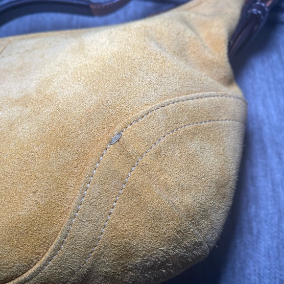 Coach Vintage Soho Hobo Shoulder Bag - Picture 10 of 12